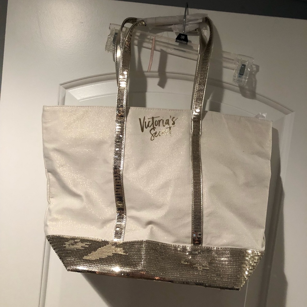 Victoria’s Secret Tote- Tags On